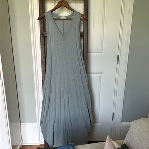 Elegant Sleeveless Dusty Green Maxi Dress